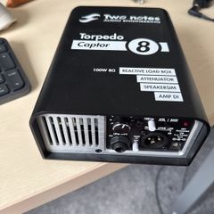 Two notes  Captor 8 Load box