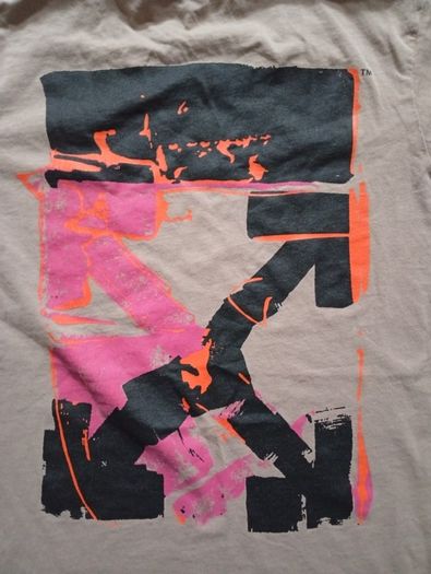 Off White T-shirt ((Kids Age 10-11yrs like New))