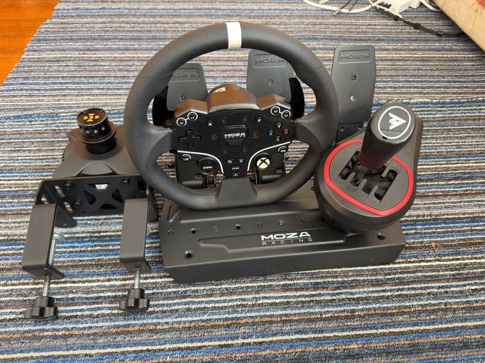 Moza R3 +Kit