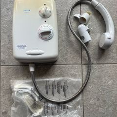 Triton T80si electric shower
