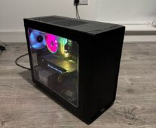 Windows 11 Desktop Computer