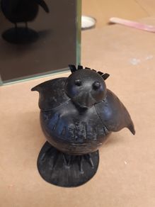 Bird ornament metal