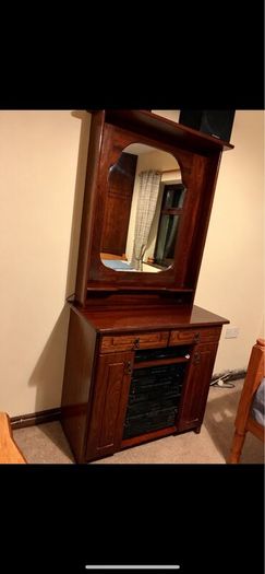 Pioneer Hi-Fi system & Mahogany Cabinet