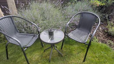 garden chair & table