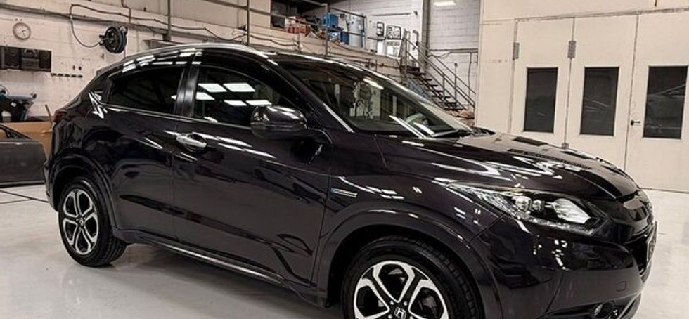 Honda Vezel 16900 2015 1.5l Hybrid/ Petrol