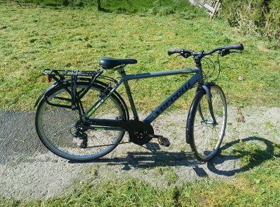 mans mountain bike