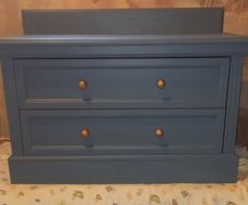 Low boy chest of drawers