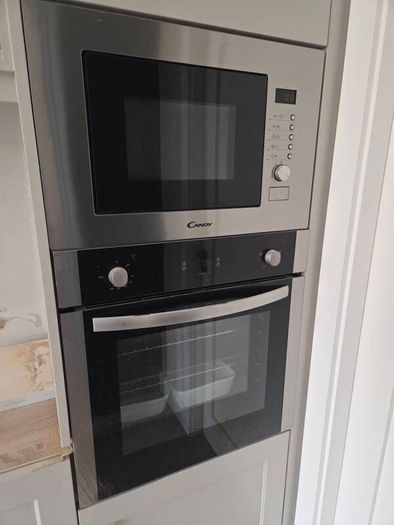 Integrated Oven and Microwave