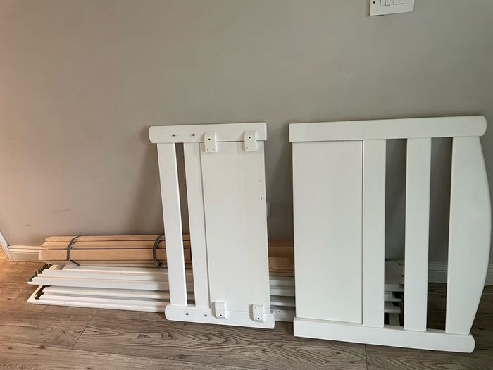 Trundle bed plus single bed (solid beech wood)