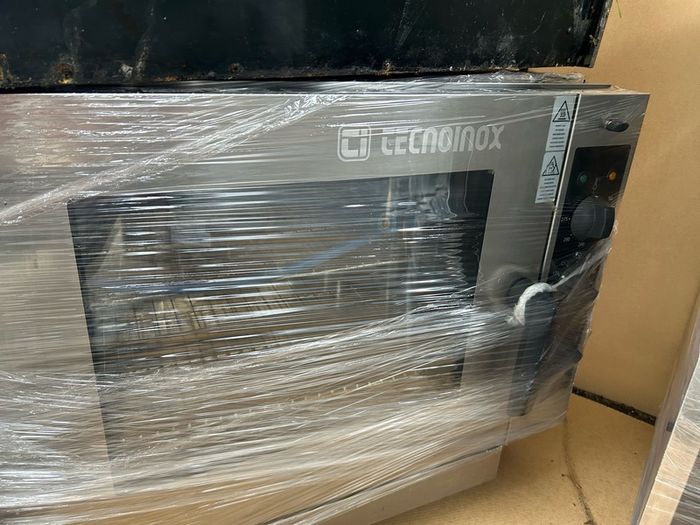 Combi commercial oven