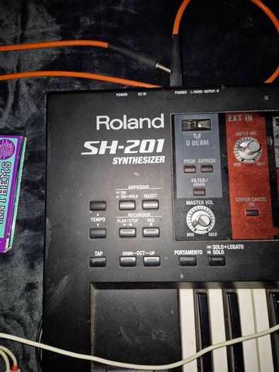 Roland SH-201 Synthesizer