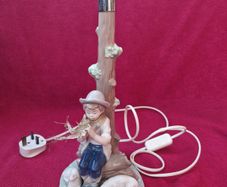 Nao by Lladro Figurine Lamp