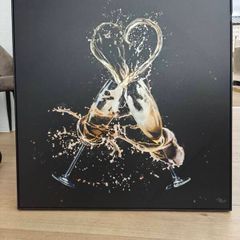Black Champagne Picture