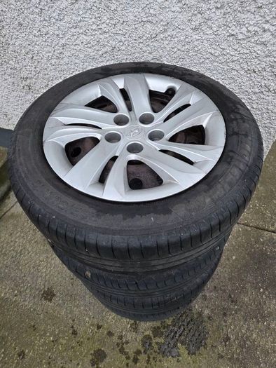 i40 (x4) Hyundai car wheels and tyres