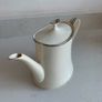 Beautiful ivory lenox solitaire coffee/ teapot. Image 2