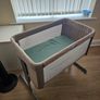 Graco Sweet2Sleep Bedside Crib Excellent Condition with Manual & Bag Image 2