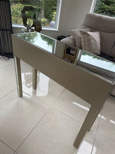 console table