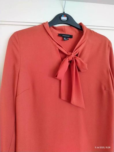 women's pussybow blouse