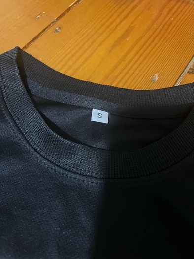 mens t shirt small