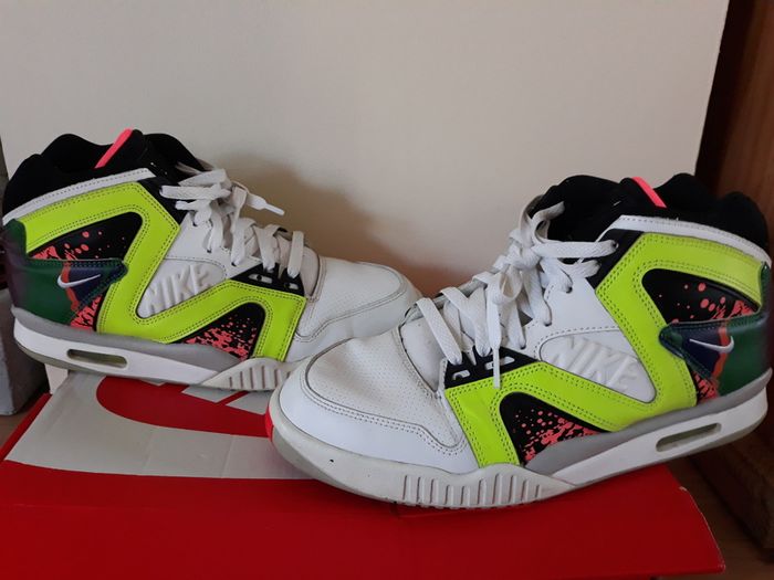 Nike Air Tech Challenge Hybrid Volt (2014) Size UK-8/EUR-42.5 653873-100 White/White-Volt-Hot Lava-2014