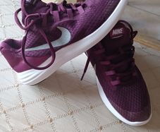 Nike trainers shoes 5.5 in UK 38.5 eur in purple colour As new!!!