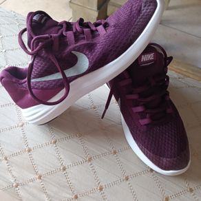 Nike trainers shoes 5.5 in UK 38.5 eur in purple colour As new!!!