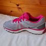 2012 Nike icarus Size 8 eu 42.5 pink/grey In excellent condition Image 8