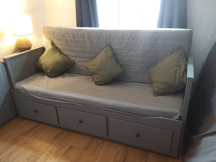 IKEA HEMNES daybed / sofa bed