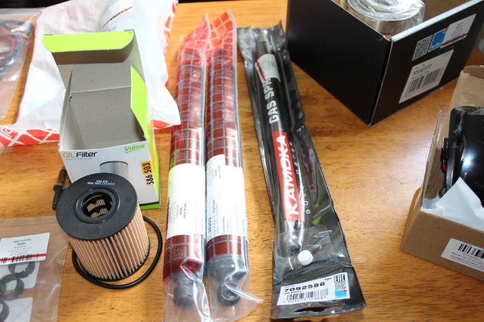 Volvo V70 2009 parts bundle