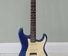 Fender American Ultra Stratocaster HSS, Cobra Blue