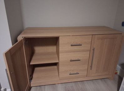 Wooden sideboard (like new)