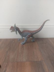 Dinosaur toy