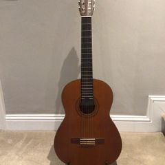 Yamaha cg122mc classical guitar