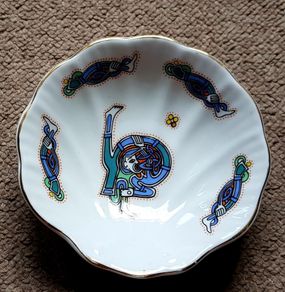 Royal Tara Book of Kells small Oyster Dish/ Ashtray Letter D