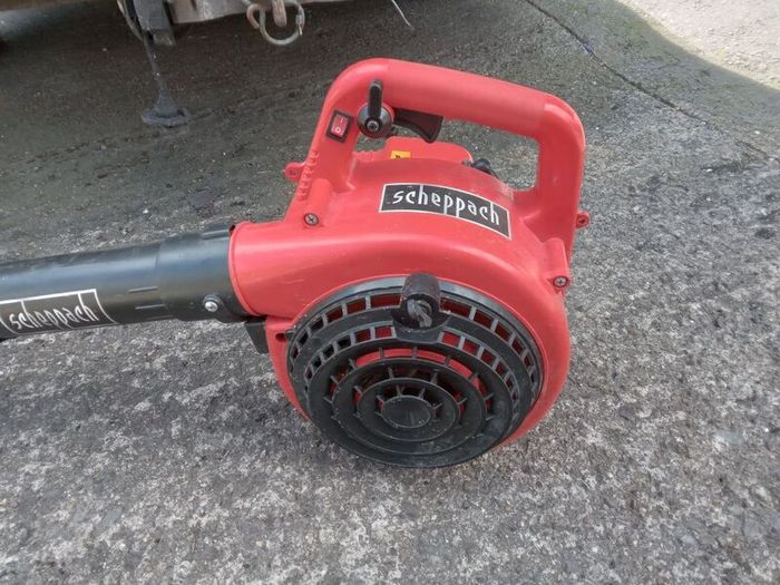 leafblower