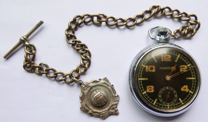 Vintage Ingersoll Pocket Watch with Military style dial (in working order)