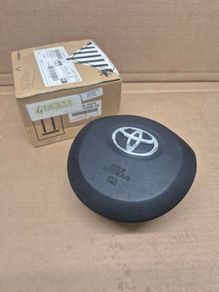 Toyota Yaris mk3 2011- Genuine Steering Wheel Airbag 040067230D