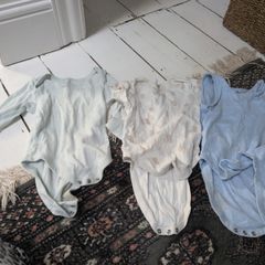 boy/neutral 2-3 yr vests
