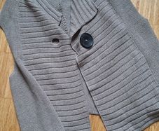Oska Knitted Vest Size 2