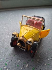 Toy Car vintage Brum Disney  hot wheels match box great gift present colectebels yellow bear