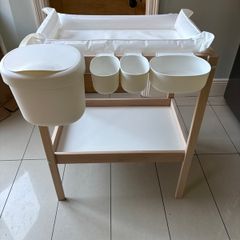 Baby changing table