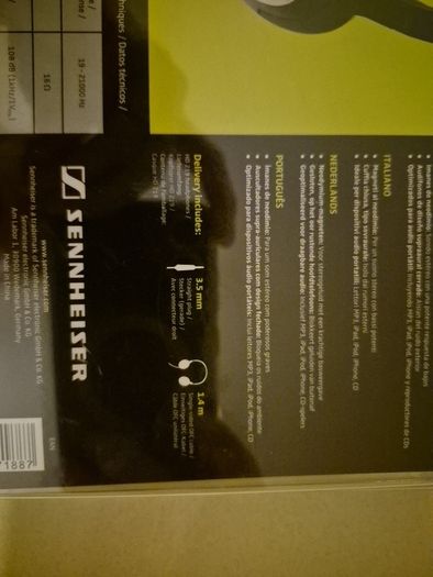 Sennheiser HD 219 headphones