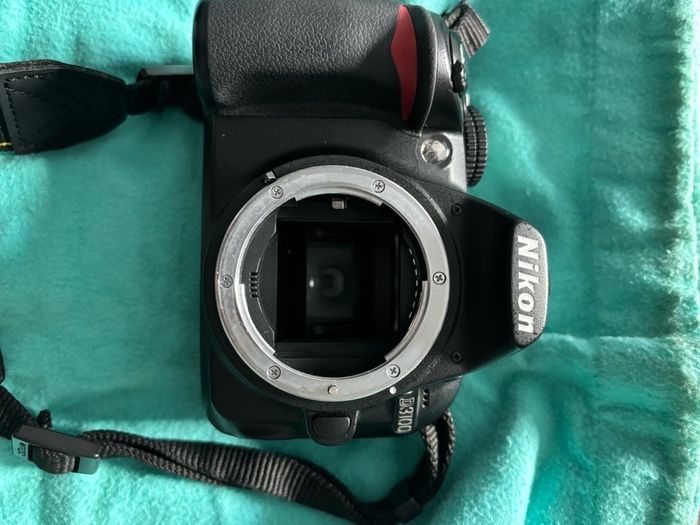 Nikon D300 DSLR bundle