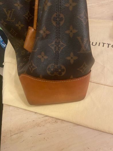 louis vuitton Hobo berry mm