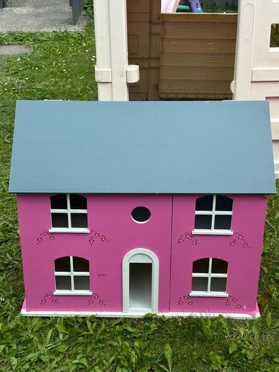 Dollhouse