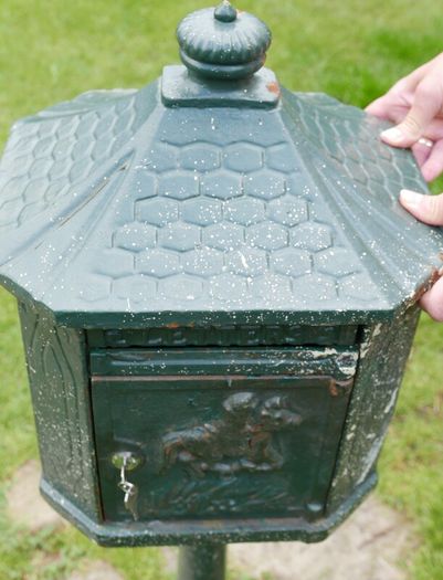 Cast Iron Freestanding Pole Post Box