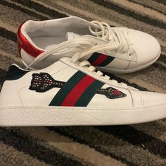ladies Gucci runners not original. But good copy