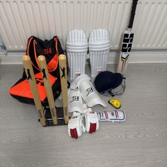 Cricket Kit (8 to 10 yr)