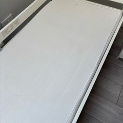 Kids bed