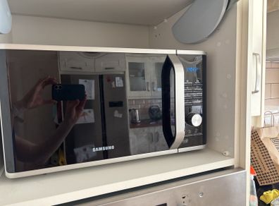Microwave oven